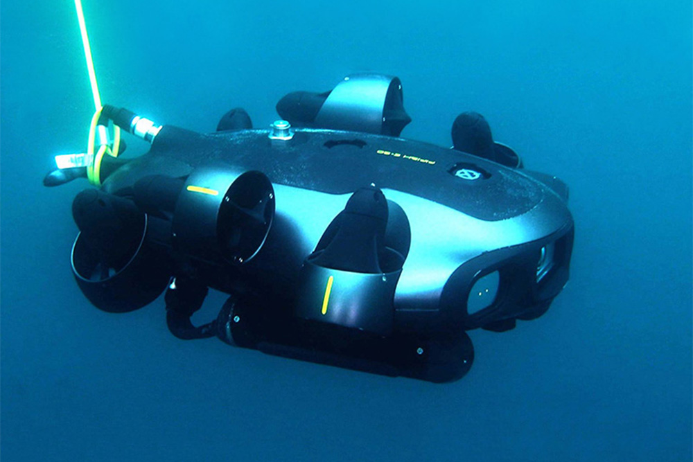 Underwater drone camera